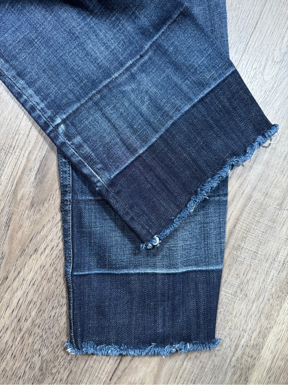 Vigoss THE JAGGER Straight Women's Distressed Button Fly Jeans - Size W27 / L26 - Picture 13 of 14
